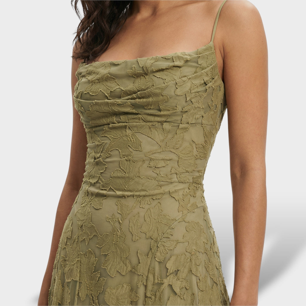 Coral | Vestido Largo de Fiesta de Encaje con Espalda Descubierta